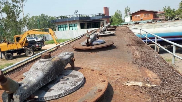 ขาย 39,000 ถังบน้ำมัน 16,000 ลิตร ถังสวย เหมาะสำหรับ ใส่สิบล้อทำแท้งนัำ ถังอยู่ ปทุมฯ 090-772-3710 090-772-3708