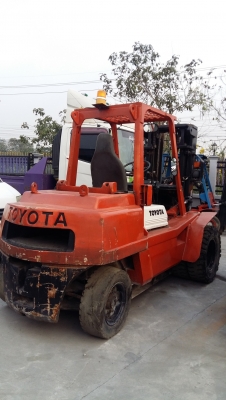 Forklift TOYOTA 3FD40  ขนาด 4 ตัน ยกสูง 4.50 เมตร เสาฟูลฟรี