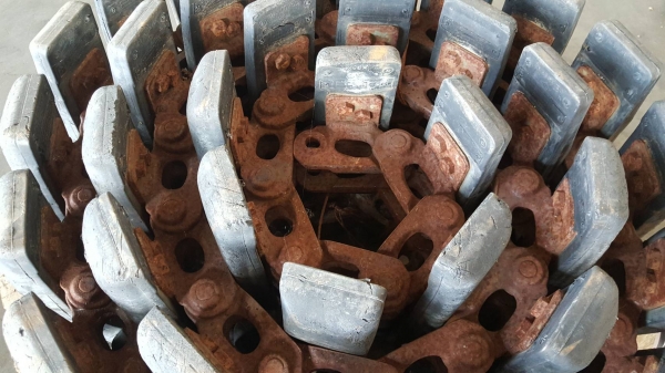 ขายด่วน///แทรคเหล็ก มาพร้อมกับก๊อบยางใช้สำหรับรถขุด ไซค์ 20-30 และได้อีกหลายรุ่น ไม่ว่าจะงานถนนหรือดินใช้ได้สะดวก ขายราคาถูก 32,000 บาท ขายด่วน///แทรคเหล็ก มาพร้อมกับก๊อบยางใช้สำหรับรถขุด ไซค์ 20-30 และได้อีกหลายรุ่น ไม่ว่าจะงานถนนหรือดินใช้ได้สะดวก ขายราคาถูก 32,000 บาท