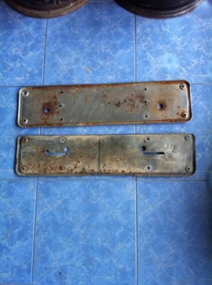 แผ่นรองป้ายทะเบียน เบนซ์