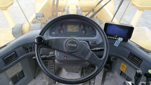 มาใหม่ KOMATSU WA380-5 สภาพสวย นำเข้าจากญี่ปุ่น โทร.090-986-2521 อ๊อบ