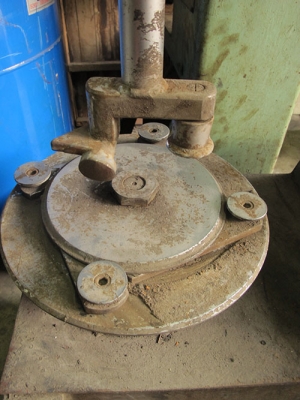 ขายเครื่องเปลี่ยนถอด-ใส่ยางรถยนต์ KOBOY รุ่นเก่าแข็งแรงใช้ดี ขายเครื่องเปลี่ยนถอด-ใส่ยางรถยนต์ KOBOY รุ่นเก่าแข็งแรงใช้ดี