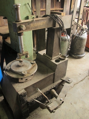 ขายเครื่องเปลี่ยนถอด-ใส่ยางรถยนต์ KOBOY รุ่นเก่าแข็งแรงใช้ดี