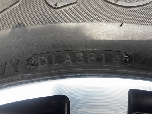 ขายล้อแม็ก vigo trd v.2 แท้ 17" พร้อมยางปี14  สนใจติดต่อร้าน ก.เจริญการยางครับ 081-3747940