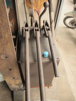 ขายแท่นอัดไฮดรอลิค 80ตัน ปั๊มใหญ๋ทด3แรง