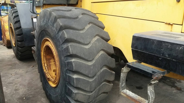 ขายรถตักล้อยาง TCM รุ่น L 40 -1 ขายรถตักล้อยาง TCM รุ่น L 40 -1