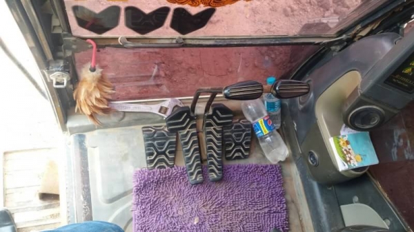 ขาย 1,090,000 CAT 315 DL ไฟฟ้าครบ เครื่องแรง ปั้มแรง เอวแน่น ช่วงล่างโซ่หนา รอนเลอร์มีแตกบ้าง เอกสารอินวอยทร์  รถอยู่ สระบุรี 092-5956777 ยุ