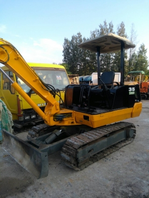 จัดส่งเรียบร้อย ขอบคุณลูกค้าจาก จ.เพชรบูรณ์ รถแบคโฮ MITSUBISHI MM35 พร้อมหัวกระแทก รถเก่านอกนำเข้า ยังไม่เคยใช้งานในไทย เครื่องดี ปั๊มแรง ขายพร้อมหัวกระแทก พร้อมใช้งาน มีเอกสารใบอินวอยซ์