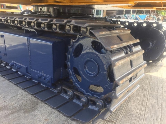 รถขุด KOMATSU PC30-2 มีหัวเก๋ง นำเข้ามือสองญี่ปุ่น