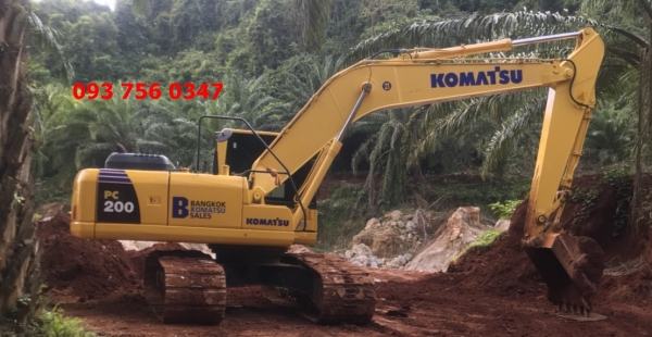 ขายรถแบคโฮ KOMATSU PC200-8 MO 4,454 ชม.