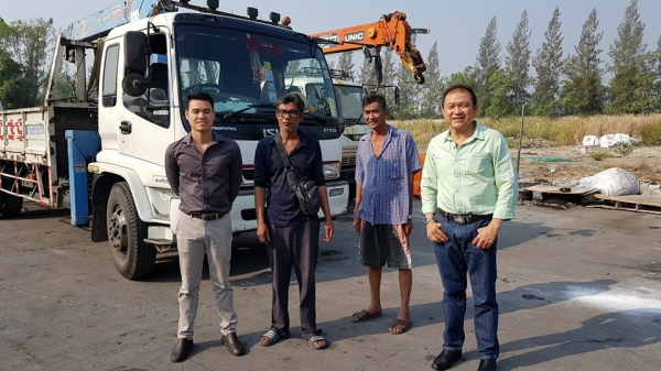 เครนยี่ห้อ UNIC เครน 5 ตัน 5 ปลอก