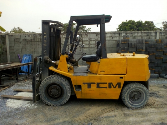 ขายรถโฟล์คลิฟท์ TCM (3.5 ตัน) isuzu เบนชิน
