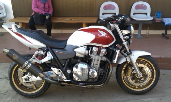 ขายแลกCB1300 หัวฉีด สมบูรณ์สดมาก ท่อwyvern full