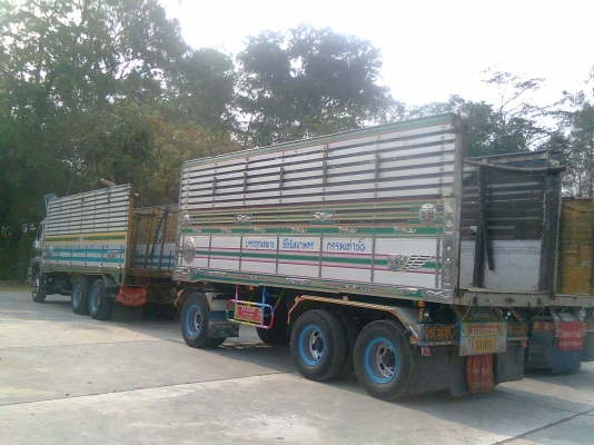 ขายสิบล้อ แม่-ลูก กระบะเนียม