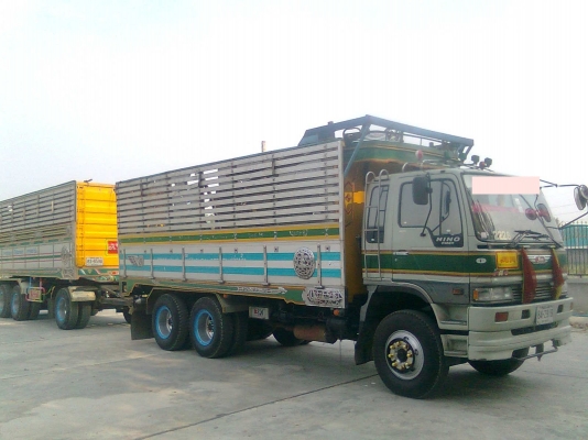 ขายสิบล้อ แม่-ลูก กระบะเนียม