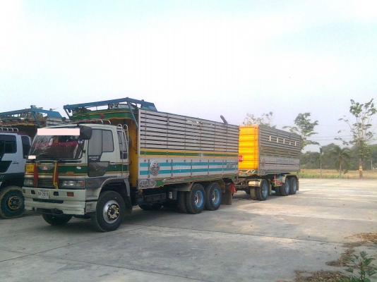 ขายสิบล้อ แม่-ลูก กระบะเนียม