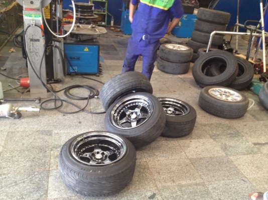 ขายล้อแม็ก AAW work emotion cr 01ขอบ 15 4รู100/114 พร้อมยาง ถูกๆๆ