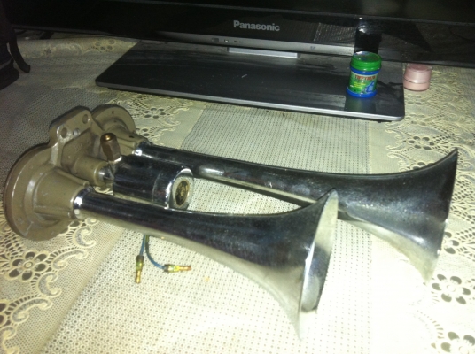 ขายแตรลมญี่ปุ่นพร้อมถังสภาพสวย