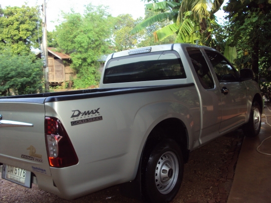 ขาย isuzu d-max spacecab sx gold series สภาพเยี่ยม ราคาถูก