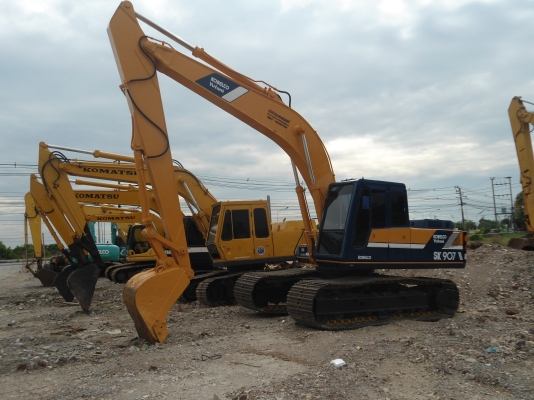 ขายรถแมคโครSK200 // สภาพพร้อมใช้ สนใจติดต่อ บอย085-156-2314