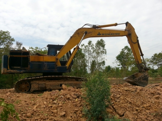 ขายรถแบคโฮ Komatsu pc200 - 2 เอาไปใช้ รับงานได้เลยจ้า(รถใช้งานอยู่)