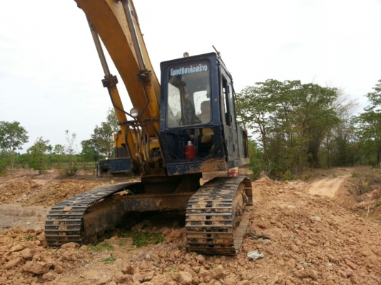 ขายรถแบคโฮ Komatsu pc200 - 2 เอาไปใช้ รับงานได้เลยจ้า(รถใช้งานอยู่) ขายรถแบคโฮ Komatsu pc200 - 2 เอาไปใช้ รับงานได้เลยจ้า(รถใช้งานอยู่)