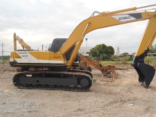 ขายรถแมคโครSK200-3 ไฟฟ้าครบ สภาพพร้อมใช้ สนใจติดต่อ บอย085-156-2314