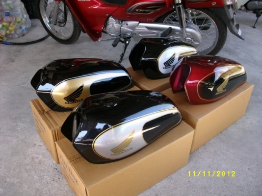 ขายถังนำ้มันรถhondaซีจีใหม่เบิกห้างแบบดิบๆและแบบทำสี ขายถังนำ้มันรถhondaซีจีใหม่เบิกห้างแบบดิบๆและแบบทำสี