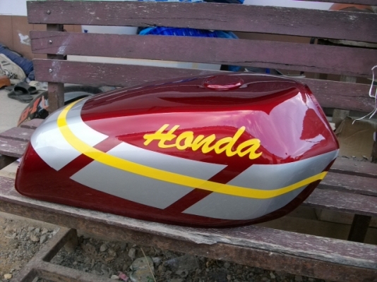 ขายถังนำ้มันรถhondaซีจีใหม่เบิกห้างแบบดิบๆและแบบทำสี ขายถังนำ้มันรถhondaซีจีใหม่เบิกห้างแบบดิบๆและแบบทำสี