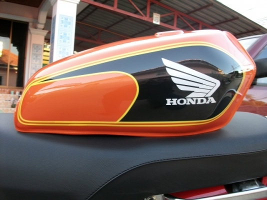 ขายถังนำ้มันรถhondaซีจีใหม่เบิกห้างแบบดิบๆและแบบทำสี ขายถังนำ้มันรถhondaซีจีใหม่เบิกห้างแบบดิบๆและแบบทำสี
