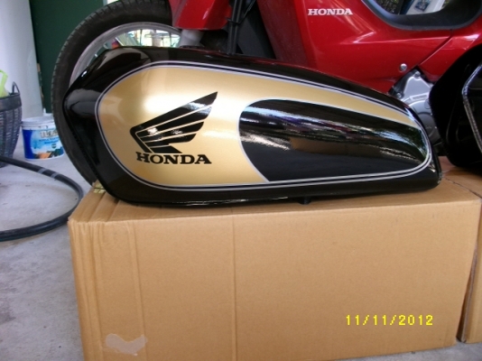 ขายถังนำ้มันรถhondaซีจีใหม่เบิกห้างแบบดิบๆและแบบทำสี ขายถังนำ้มันรถhondaซีจีใหม่เบิกห้างแบบดิบๆและแบบทำสี