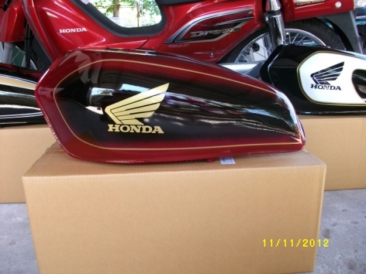 ขายถังนำ้มันรถhondaซีจีใหม่เบิกห้างแบบดิบๆและแบบทำสี ขายถังนำ้มันรถhondaซีจีใหม่เบิกห้างแบบดิบๆและแบบทำสี