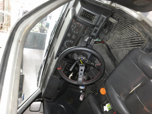 ขาย nissan big m