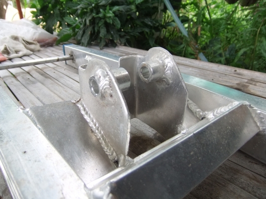 ขาย สวิงอาร์มอลูมิเนียม Sonic 125