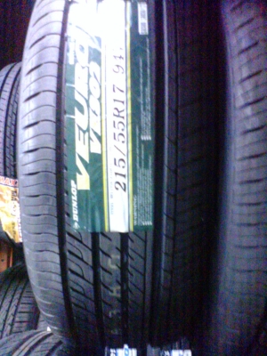 ยาง 215/55R17 DUNLOP VEURO VE302 MADE IN JAPAN เส้นละ 3,600 บาท