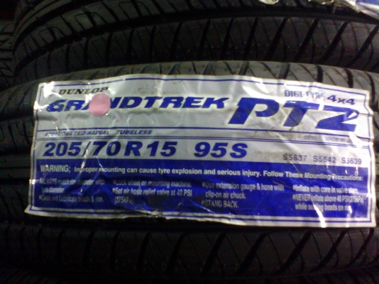 ยาง 205 70 15 DUNLOP GRANDTREK PT2 เส้นละ 2,600 บาท ...