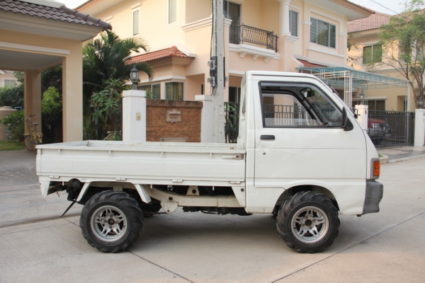 จำหน่ายรถ อะไหล่ ตกแต่ง >>>รถกระป้อ4x4 <<<<<