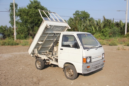 จำหน่ายรถ อะไหล่ ตกแต่ง >>>รถกระป้อ4x4 <<<<<