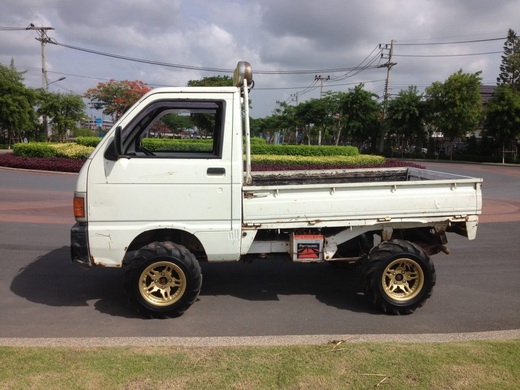 จำหน่ายรถ อะไหล่ ตกแต่ง >>>รถกระป้อ4x4 <<<<<