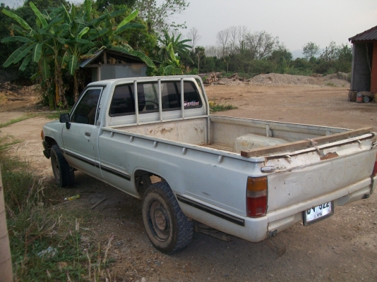 Toyota ไฮลักซ์ฮีโร่