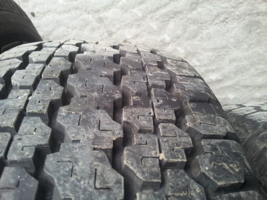 ขายล้อติดรถเชฟขอบ 16 พร้อมยาง บริสโตน ใหม่ ไปถอดที่ ศูนย์เลย