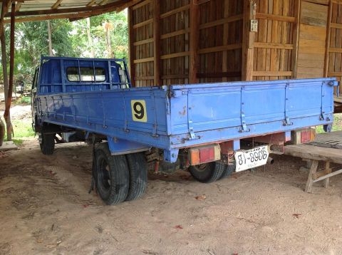 ขายด่วน NPR 115 เครื่อง 4bg1 ฝาดำ เกียร์สั้น ยางดี 6 เส้น ประกอบ เอกสารพร้อมครับ