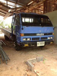 ขายด่วน NPR 115 เครื่อง 4bg1 ฝาดำ เกียร์สั้น ยางดี 6 เส้น ประกอบ เอกสารพร้อมครับ