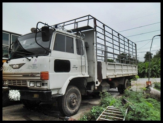 สิบล้อฮีโน่ FD สภาพดี น่าใช้ ราคาจิ๊บๆ