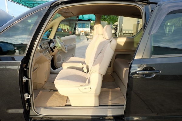 TOYOTA PORTE สีดำเดิมๆจากโรงงาน ประหยัดสุด TOYOTA PORTE สีดำเดิมๆจากโรงงาน ประหยัดสุด