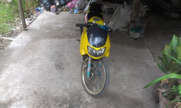 ขาย  LS 125 .ใส่ลูกแกมแล้วอุปกรณ์เดิมยังอยู่ครบทุกอย่างครับ ทะเบียนเต็ม มีชุดโอน