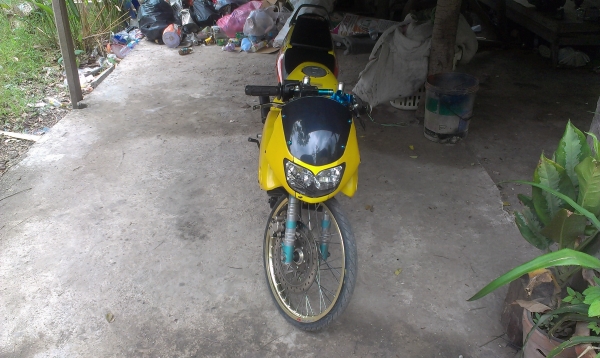 ขาย  LS 125 .ใส่ลูกแกมแล้วอุปกรณ์เดิมยังอยู่ครบทุกอย่างครับ ทะเบียนเต็ม มีชุดโอน