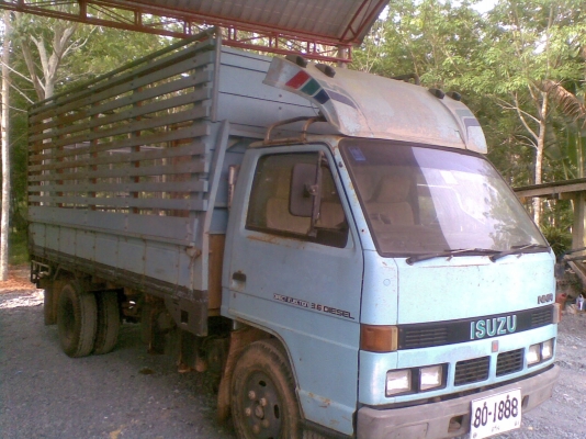 ขาย 6 ล้อ  NKR  110  กระบะการ์โก้  ไม่เคยทำสี รถเดิม ๆ เก่า เก็บ