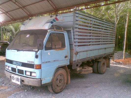 ขาย 6 ล้อ  NKR  110  กระบะการ์โก้  ไม่เคยทำสี รถเดิม ๆ เก่า เก็บ