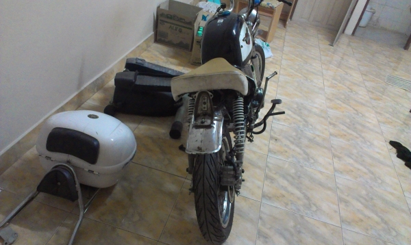 ขาย   กอลิล่า  เครื่่อง kawasaki cheer 125  เครื่องมีเล่ม  11500   บาท หรือแลก อะไรก็ได้ครับ